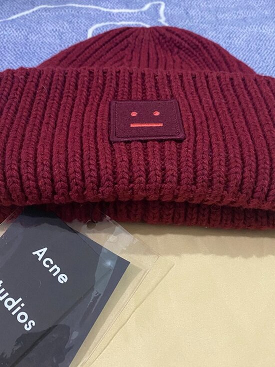 Acne Studios Burgundy Unisex Knit Hat main image 4